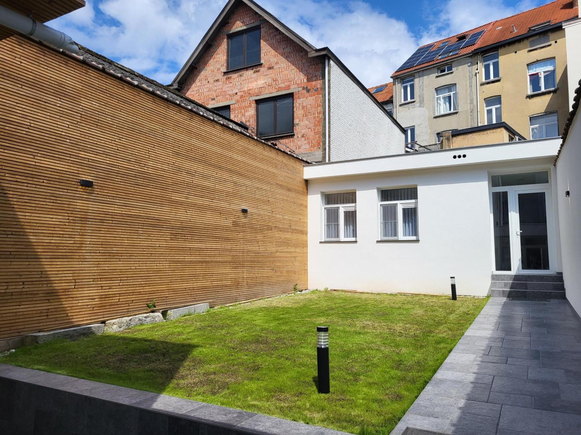 Homestay Private - European Quarter